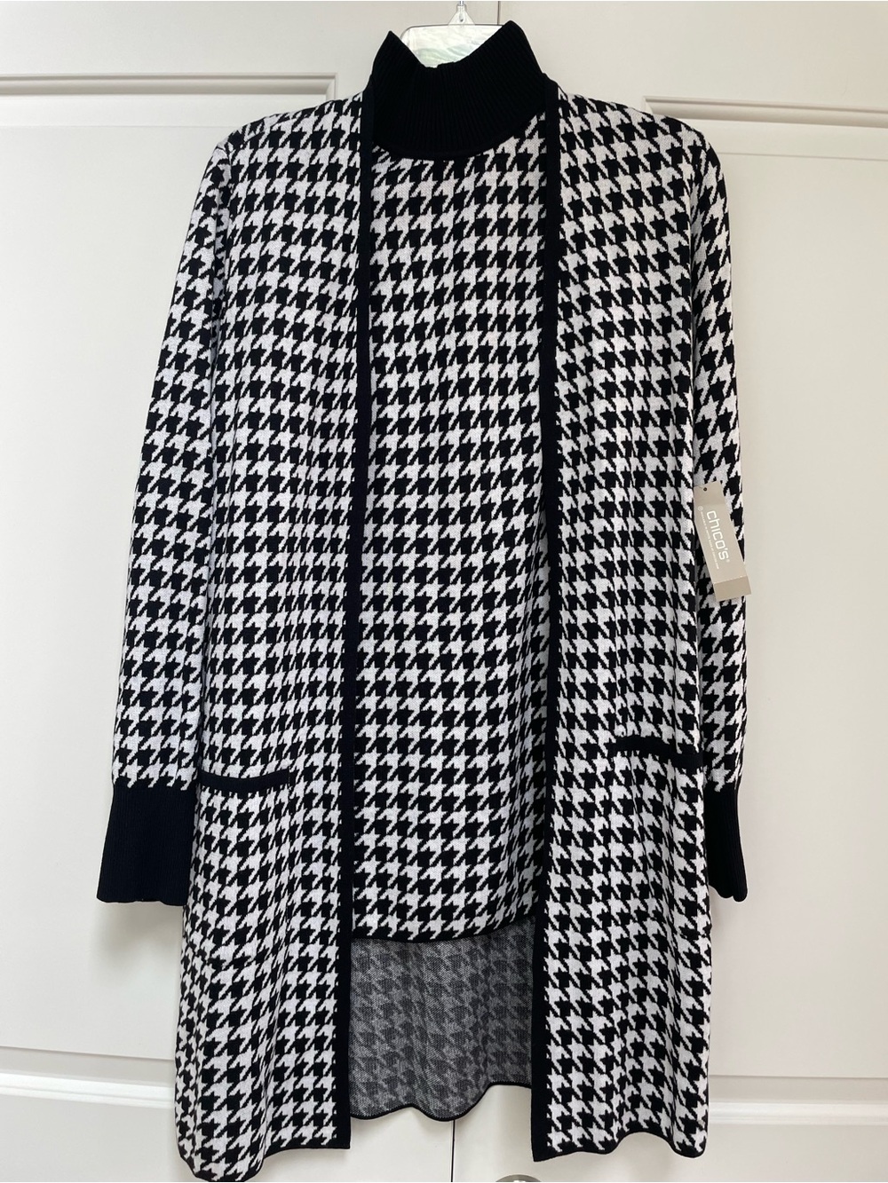 NWT Chico’s Two Piece Black White Houndstooth Classic Sweater Set Sz. M (8-10)